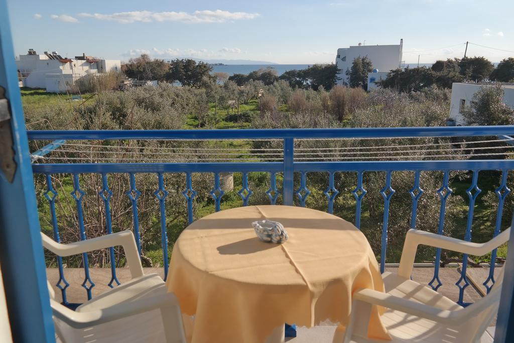 Mina'S Studios In Naxos Island Agios Prokopios  Bilik gambar