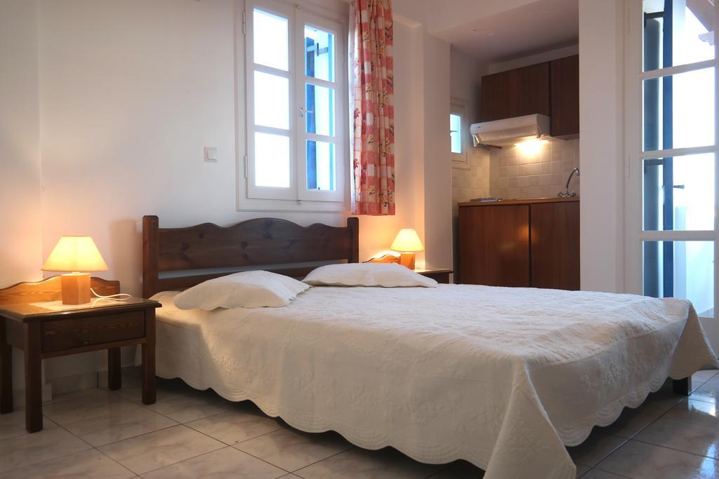 Mina'S Studios In Naxos Island Agios Prokopios  Bilik gambar