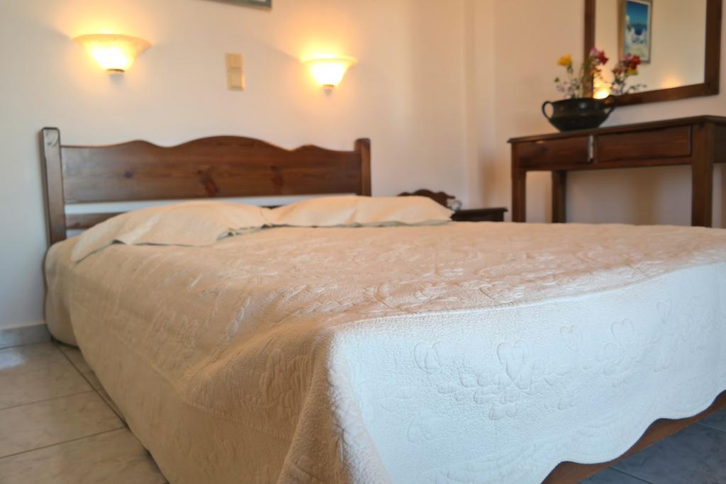 Mina'S Studios In Naxos Island Agios Prokopios  Bilik gambar