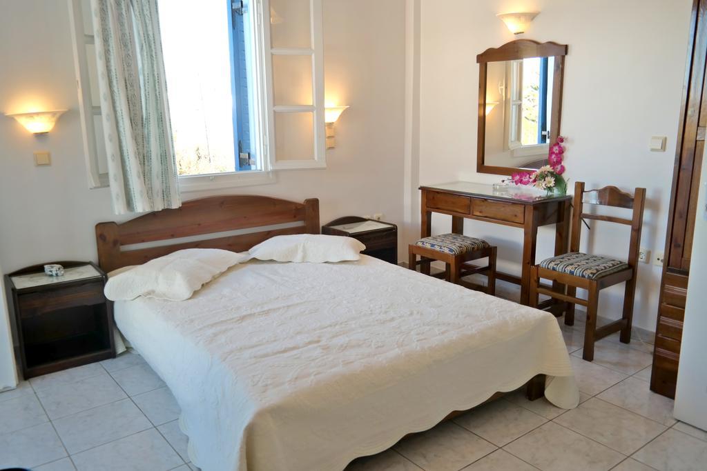 Mina'S Studios In Naxos Island Agios Prokopios  Bilik gambar