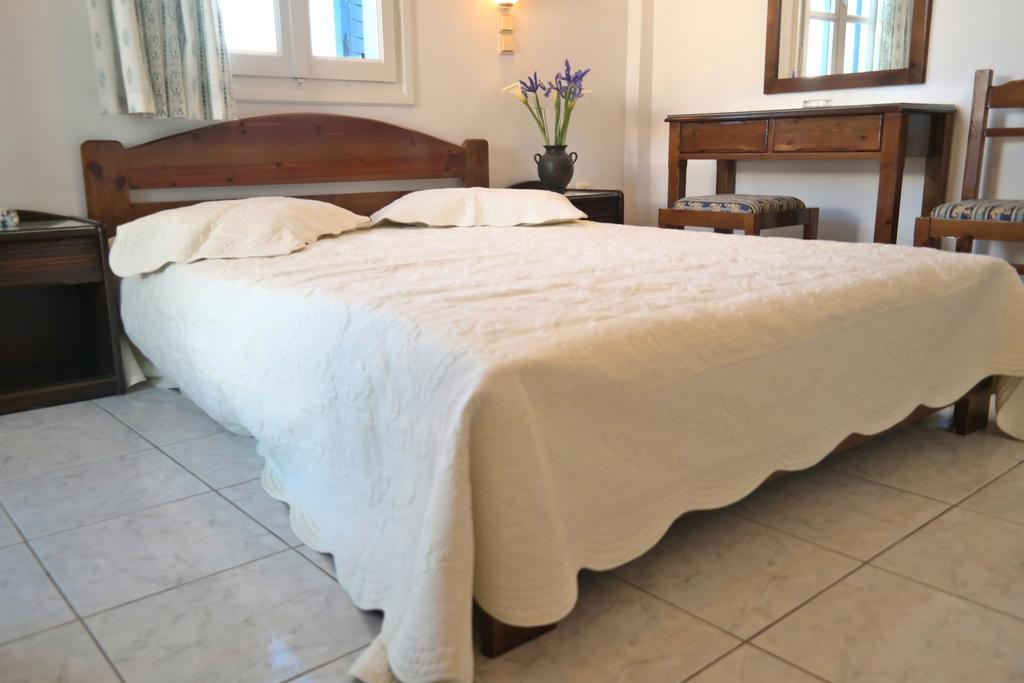 Mina'S Studios In Naxos Island Agios Prokopios  Bilik gambar
