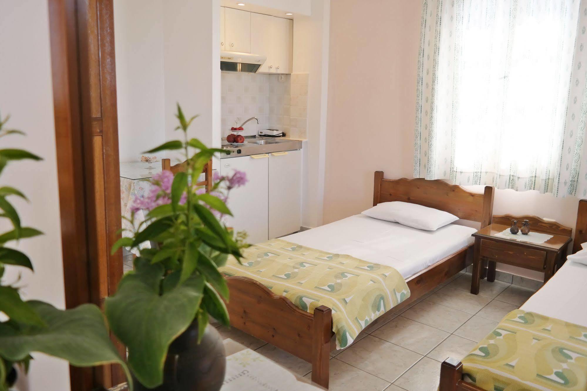 Mina'S Studios In Naxos Island Agios Prokopios  Luaran gambar