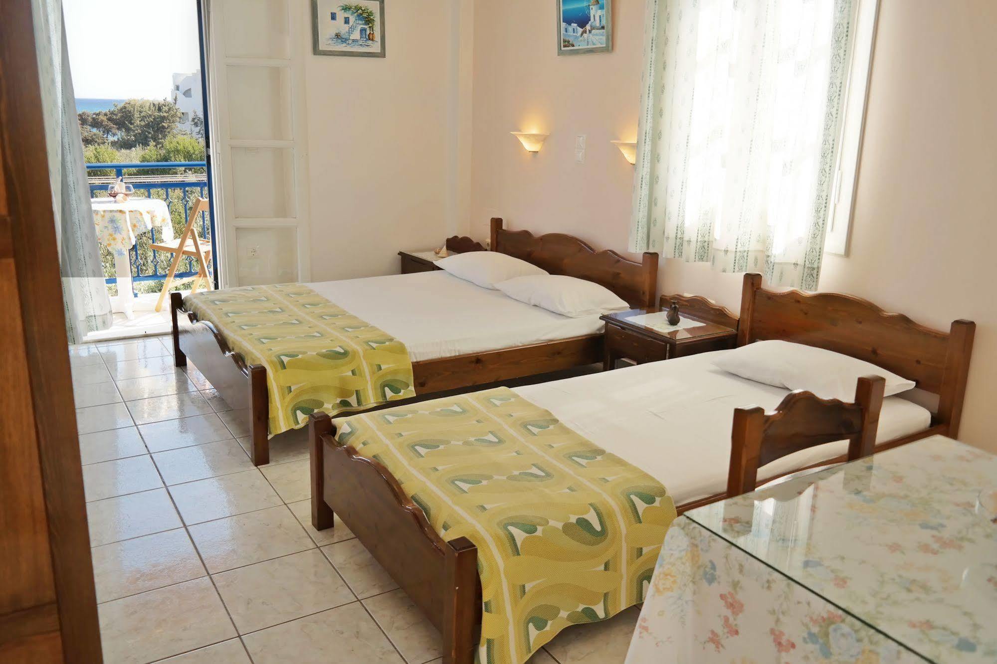 Mina'S Studios In Naxos Island Agios Prokopios  Luaran gambar